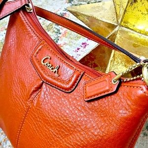 ✨Coach Crossbody Purse✨